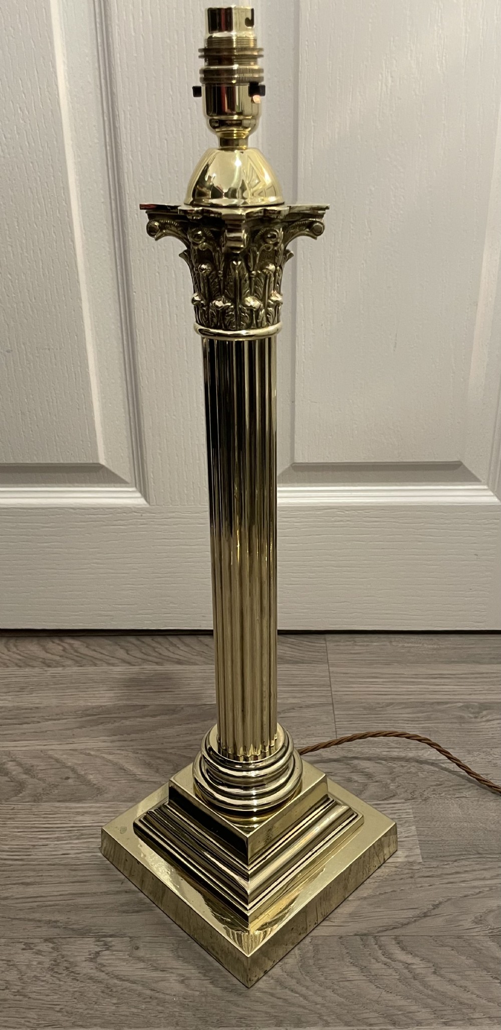 Victorian Brass Corinthian Table Lamp
