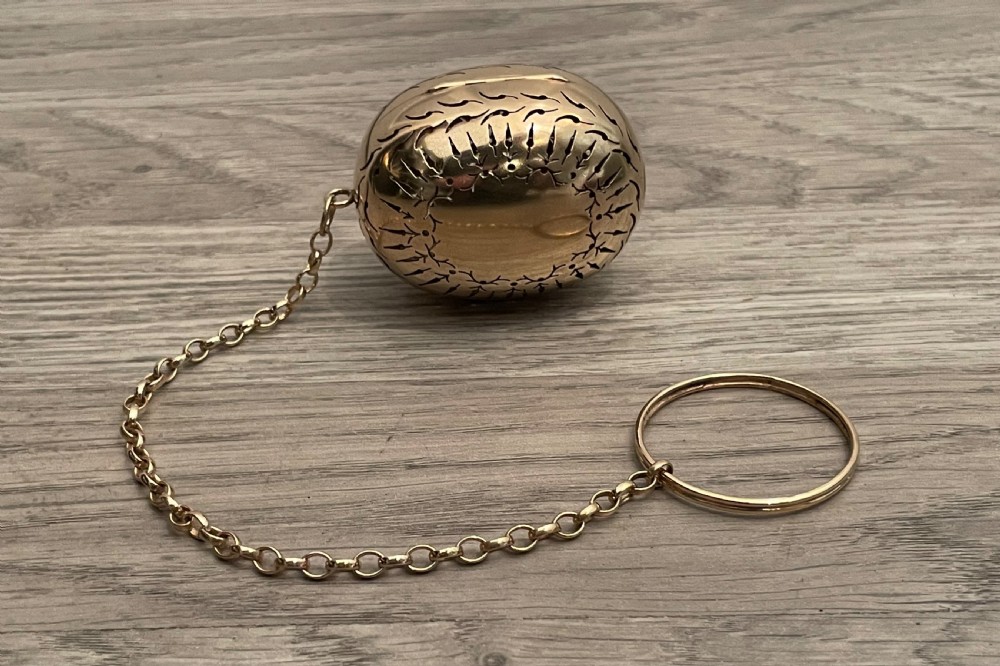 Victorian Silver Gilt Tea Infuser, 1861 View VI