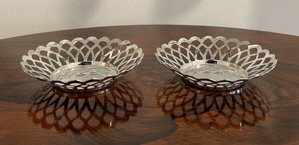 Quality Pair of Silver Bon Bon Dishes by LevI & Salaman, 1907 View III