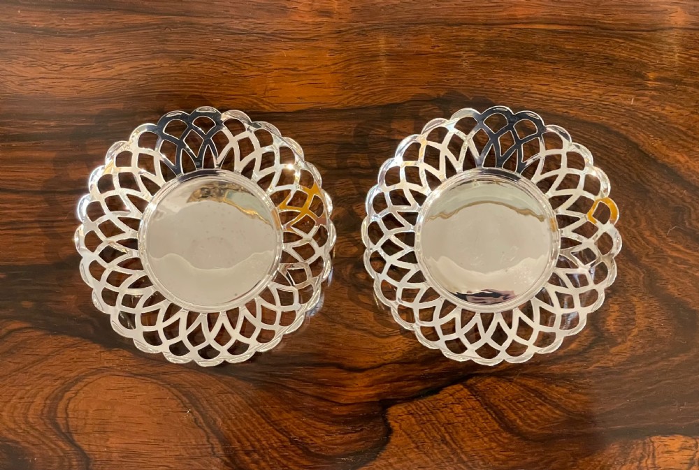 Quality Pair of Silver Bon Bon Dishes by LevI & Salaman, 1907 View IV
