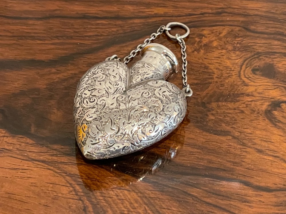 Superb Silver Heart Shaped Scent Perfume Bottle by Sampson Mordan, London 1899 View VIII