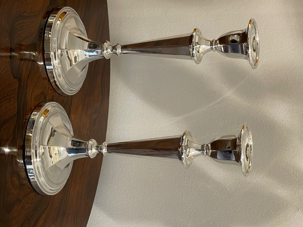 Good Pair of Edwardian Solid Silver Candlesticks, 1907 View IX