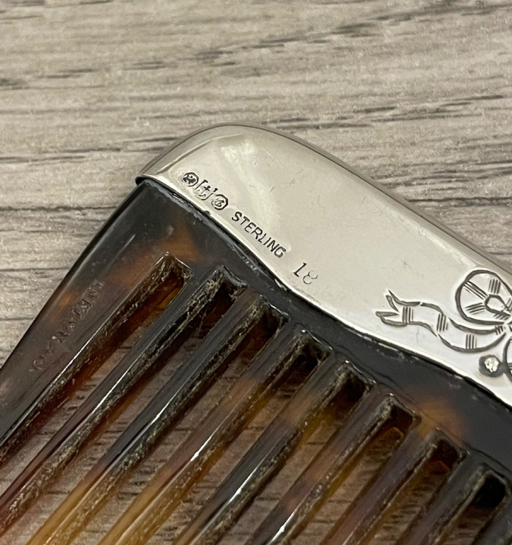 Solid Silver Shoe Horn and Comb View IV