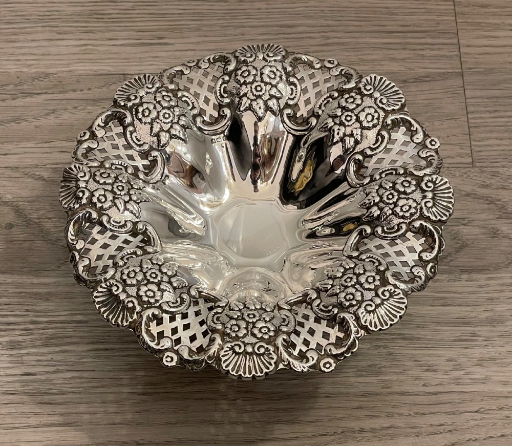 Edwardian Solid Silver Pedestal Basket, 1905 View II