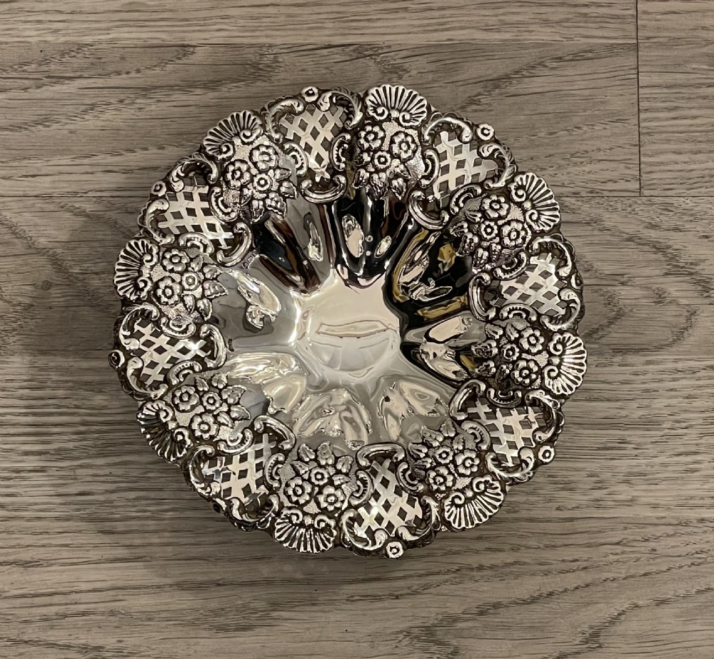 Edwardian Solid Silver Pedestal Basket, 1905 View V