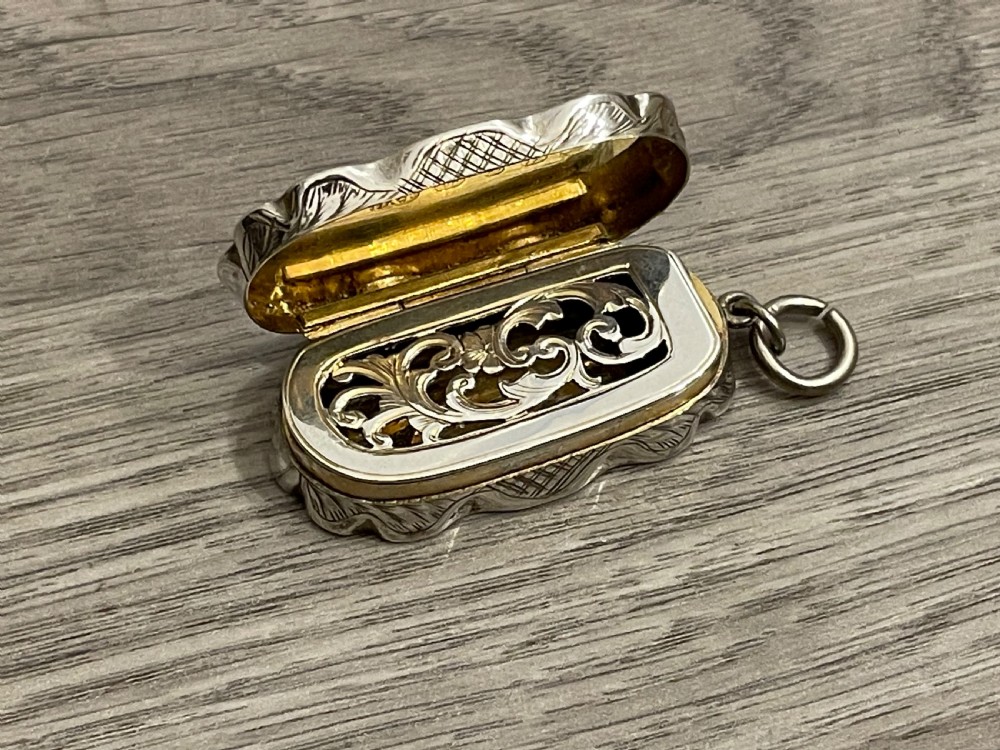 Victorian Silver Viniagrette, 1897 View V