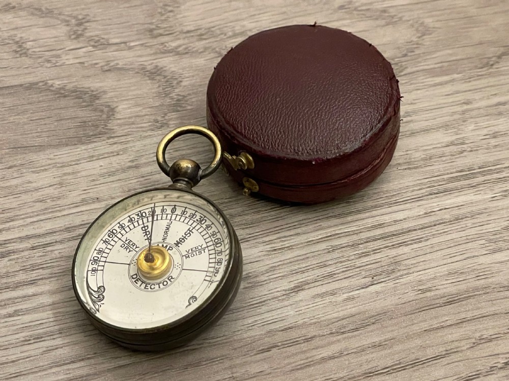 Edwardian Cased Pocket Damp Protector Or Hygrometer View V