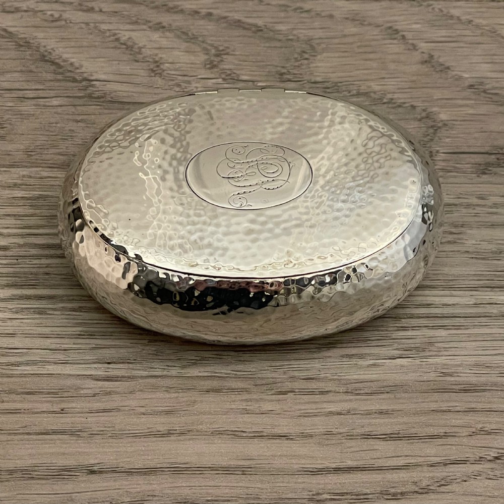 Late Victorian Planished Pebble Snuff Box by George Unite