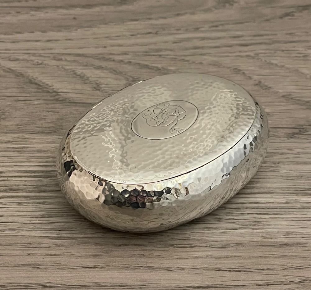 Late Victorian Planished Pebble Snuff Box by George Unite View II