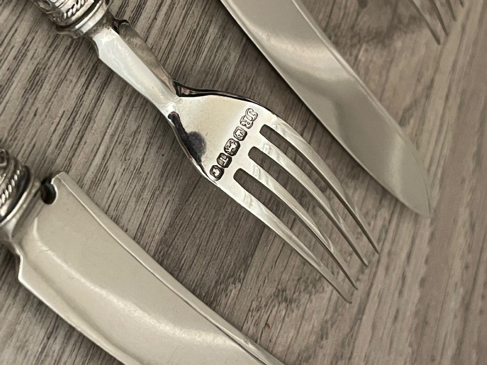 Set of Four Victorian Silver and Mother of Pearl Dessert Knives and Forks, 1886 View IX