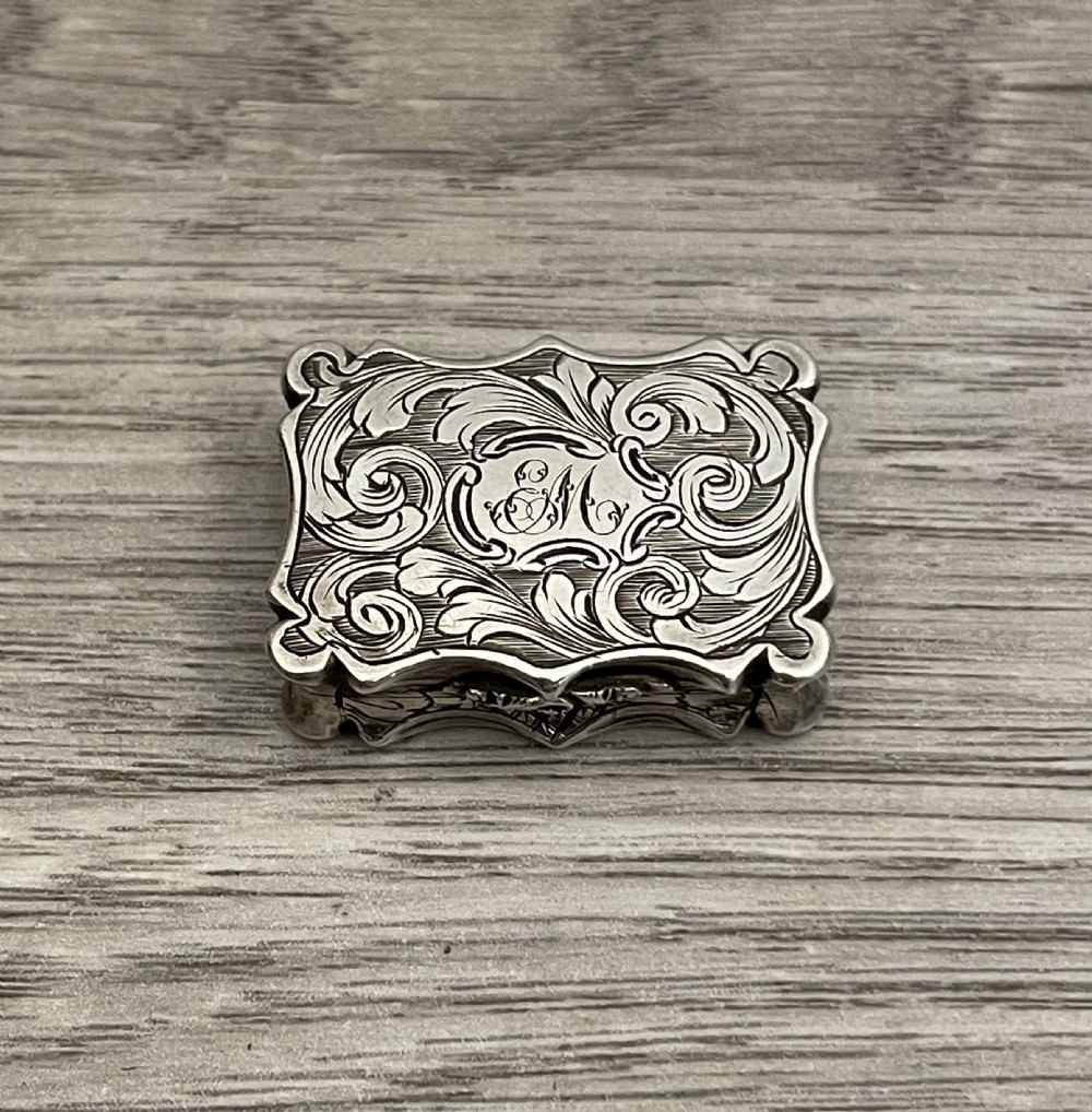 Beautiful Victorian Solid Silver Viniagrette by Nathaniel Mills