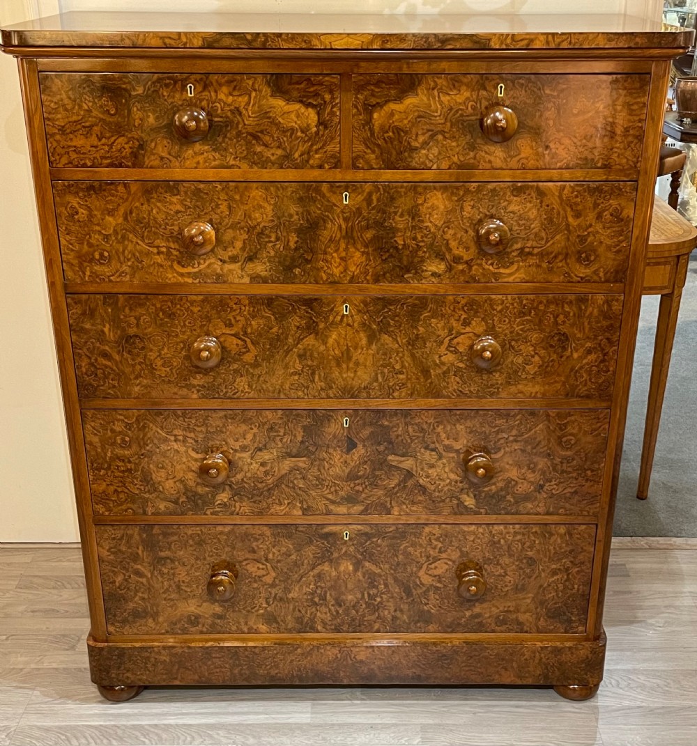 Victorian Burr Walnut Chest of Drawers