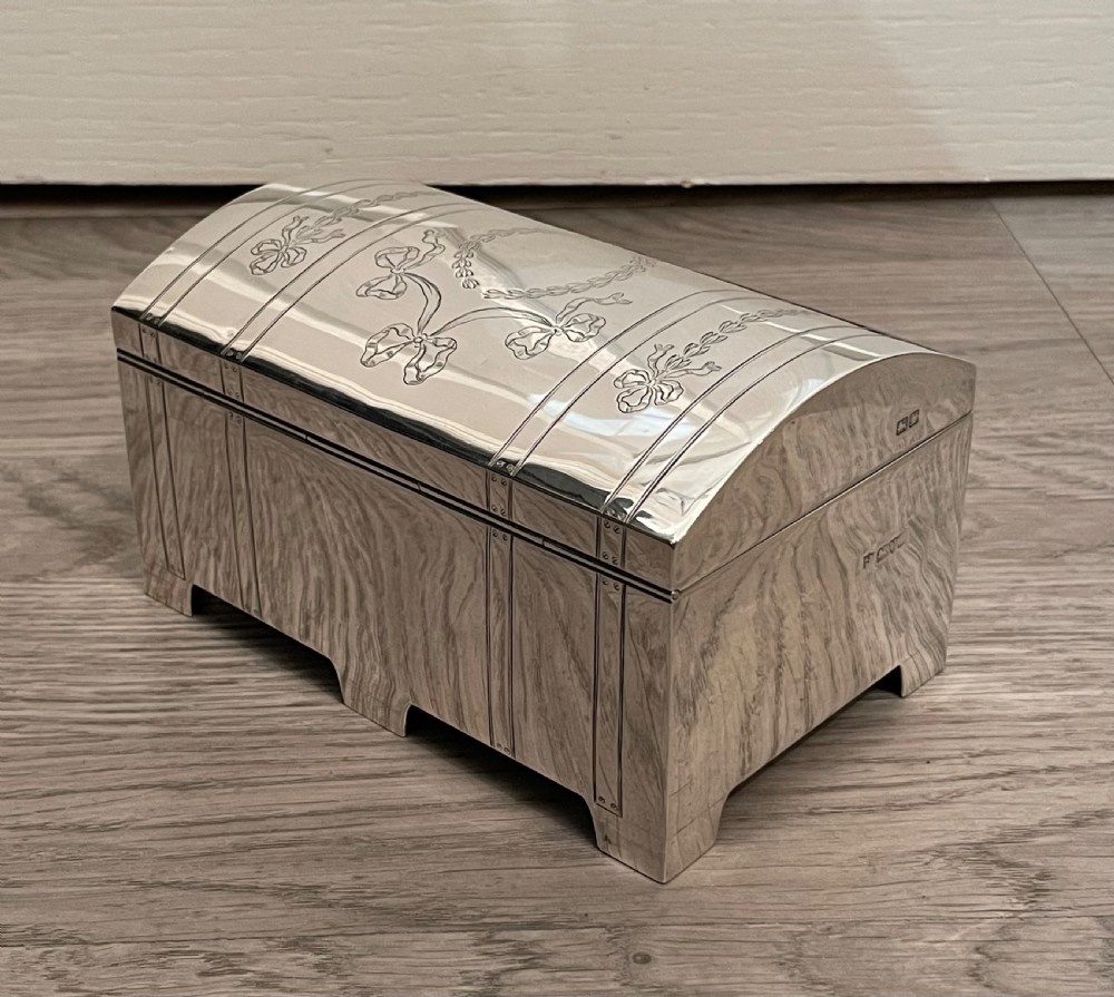 Rare Large Edwardian Solid Silver Jewellery Box, Chester 1910 View VI