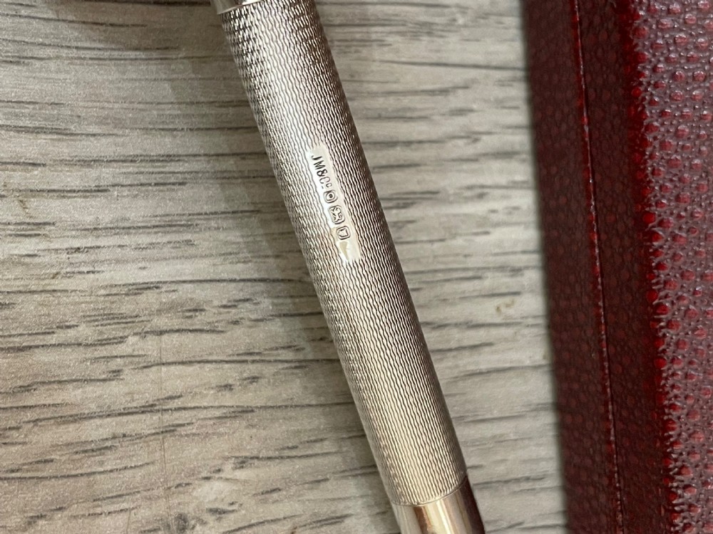 Yard o Led Solid Silver Pencil View VI