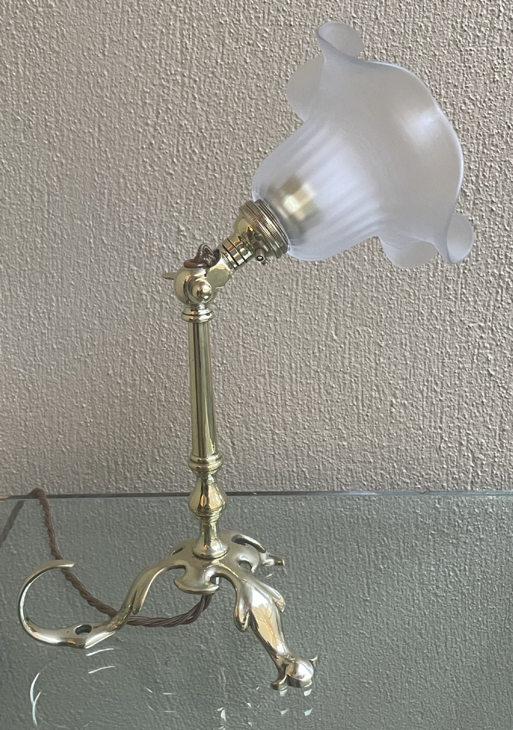 Arts & Crafts Pullman Lamp With Glass Shade