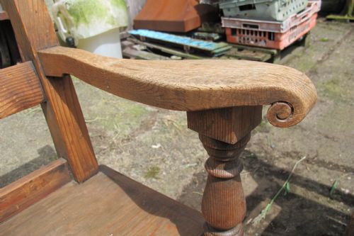 VICTORIAN WAITING ROOM BENCHES X3 - ADDITIONAL PHOTO 1