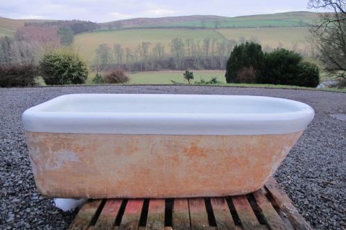 PORCELAIN FIRECLAY BATH TUB