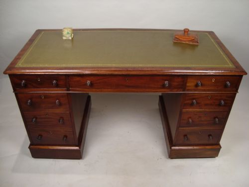 a large handsome victorian desk - CATEGORY: ANTIQUE DESKS - DATED VICTORIAN