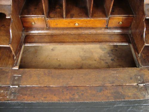ANTIQUE 18THC OAK BUREAU - ADDITIONAL PHOTO 2