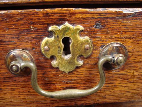 ANTIQUE 18THC OAK BUREAU - ADDITIONAL PHOTO 3