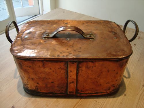 a decorative victorian copper pan - CATEGORY: ANTIQUE METAL - DATED VICTORIAN