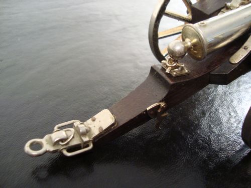 A PAIR OF VICTORIAN DECORATIVE CANNONS - ADDITIONAL PHOTO 5