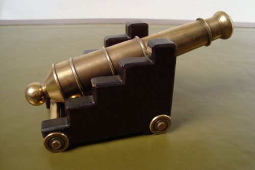 decorative desk cannon - CATEGORY: ANTIQUE MISCELLANEOUS - DATED 1930