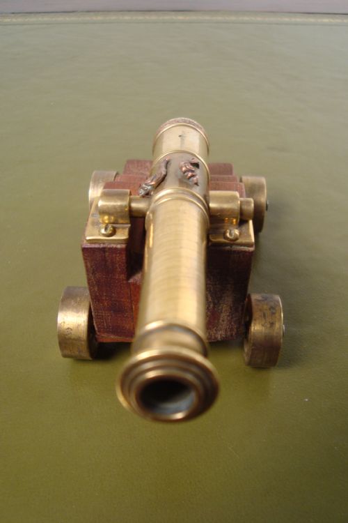 A DECORATIVE CANNON - ADDITIONAL PHOTO 1