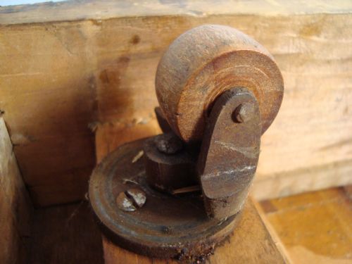 A SUPERIOR QUALITY VICTORIAN OAK DESK - ADDITIONAL PHOTO 11