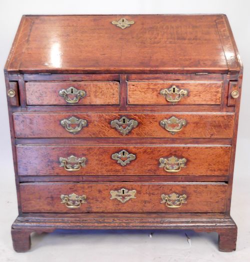 an 18th cent oak bureau - CATEGORY: ANTIQUE BUREAU - DATED 1750