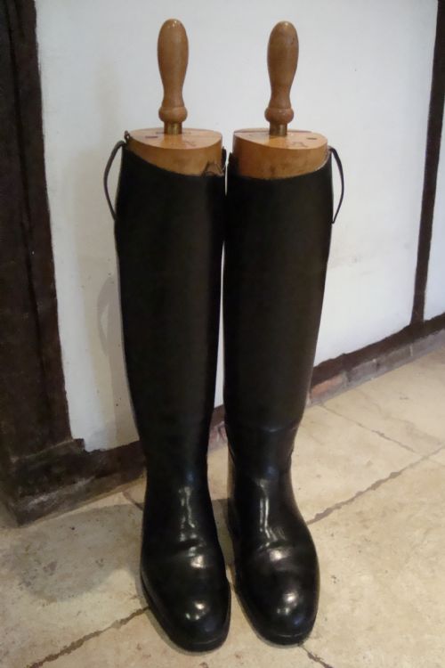 a pair of vintage riding boots - CATEGORY: ANTIQUE MISCELLANEOUS - DATED 1930