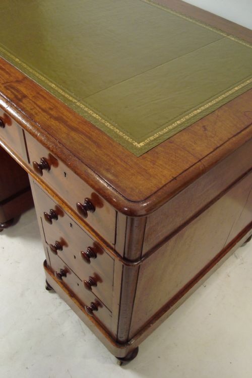 A SUPERB AND INCREDIBLY RARE PARTNERS DESK - ADDITIONAL PHOTO 5