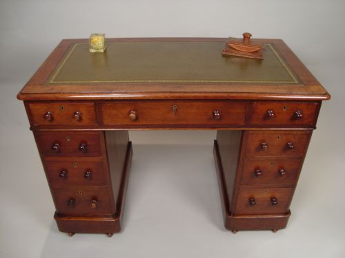a pretty victorian walnut pedestal desk - CATEGORY: ANTIQUE DESKS - DATED VICTORIAN