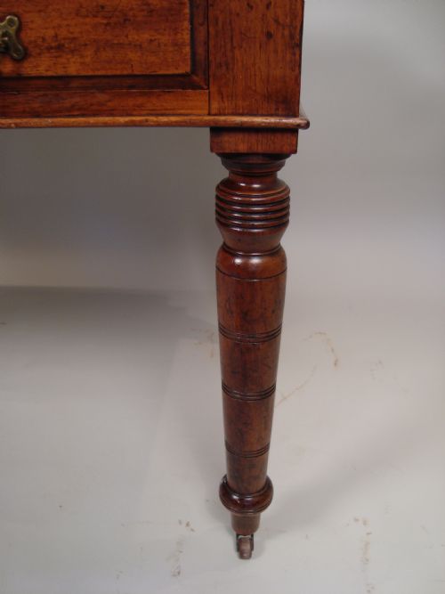 A DELIGHTFUL EDWARDIAN DESK BY MAPLE CO - ADDITIONAL PHOTO 2