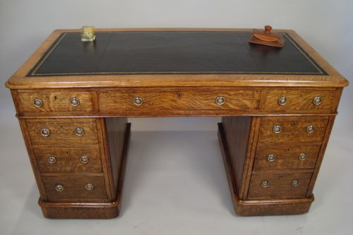 a superior quality large victorian golden oak desk - CATEGORY: ANTIQUE DESKS - DATED VICTORIAN