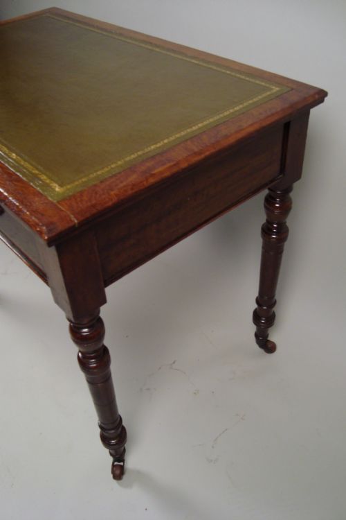 AN EDWARDIAN OAK WRITING DESKTABLE - ADDITIONAL PHOTO 5