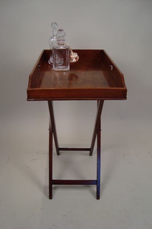 AN ELEGANT VICTORIAN MAHOGANY BUTLERS TRAY - ADDITIONAL PHOTO 3