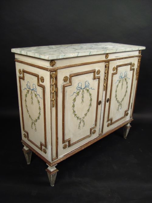 A DECORATIVE LOUIS XVI STYLE PARCEL GILT SIDE CABINET - ADDITIONAL PHOTO 2