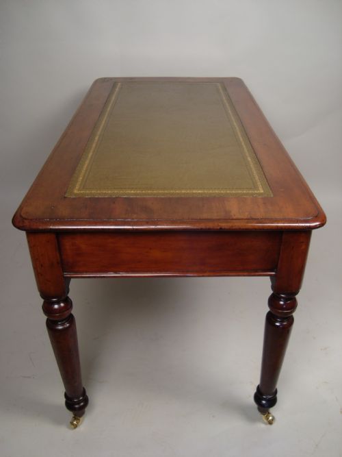 A FINE EARLY VICTORIAN WRITING DESKTABLE - ADDITIONAL PHOTO 8