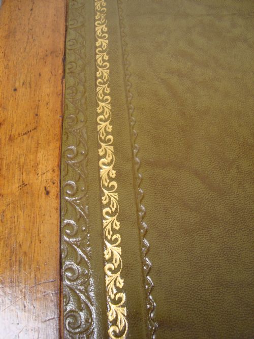 AN ATTRACTIVE VICTORIAN WRITING TABLE DESK - ADDITIONAL PHOTO 6