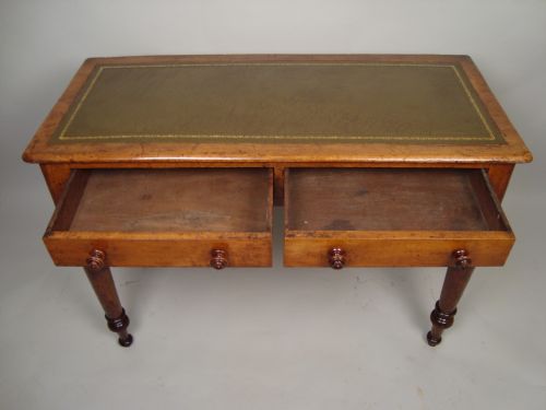 AN ATTRACTIVE VICTORIAN WRITING TABLE DESK - ADDITIONAL PHOTO 7
