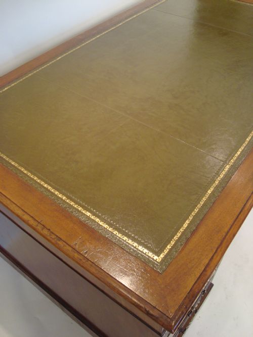 A HANDSOME LARGE EDWARDIAN WRITING DESK - ADDITIONAL PHOTO 9