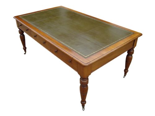 AN IMPRESSIVE VICTORIAN CONFERENCE PARTNERS TABLE - ADDITIONAL PHOTO 4