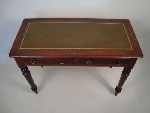 A QUALITY VICTORIAN WRITING TABLE - ADDITIONAL PHOTO 5