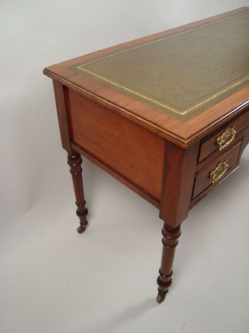 A FINE VICTORIAN WALNUT WRITING DESKTABLE - ADDITIONAL PHOTO 6