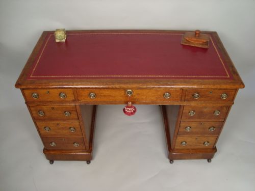a quality victorian golden oak pedestal desk - CATEGORY: ANTIQUE DESKS - DATED VICTORIAN