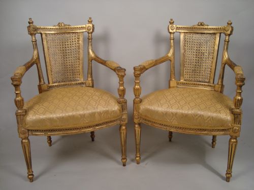 A PAIR OF LOUIS XVI STYLE GILTWOOD FAUTEUILS CIRCA 1860 - ADDITIONAL PHOTO 1
