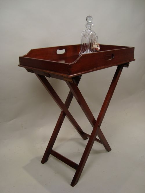 AN ELEGANT VICTORIAN MAHOGANY BUTLERS TRAY - ADDITIONAL PHOTO 1