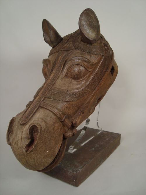 A VERY IMPRESSIVE LARGE MOUNTED HORSES HEAD CIRCA 1860 - ADDITIONAL PHOTO 6