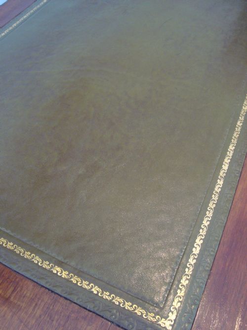 A SUPERIOR QUALITY EDWARDIAN PEDESTAL WRITING DESK - ADDITIONAL PHOTO 6